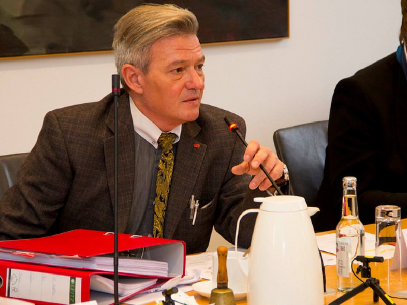Horst Arnold: Nach Abschiebeskandal an Nürnberger Berufsschule schuldet Innenminister Herrmann der Öffentlichkeit Antworten