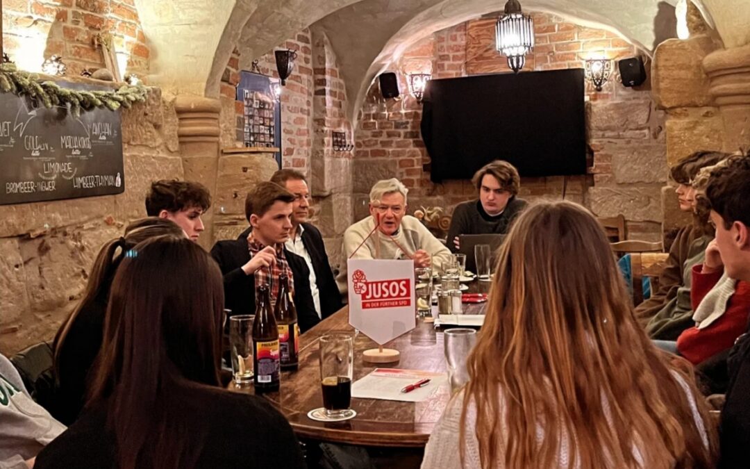 Wie läuft´s in den Fürther Schulen? Jusos mit Fürther SMVen im Dialog